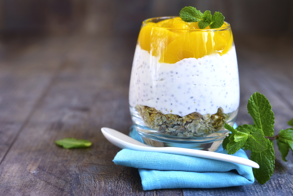 peach chia pudding with oats