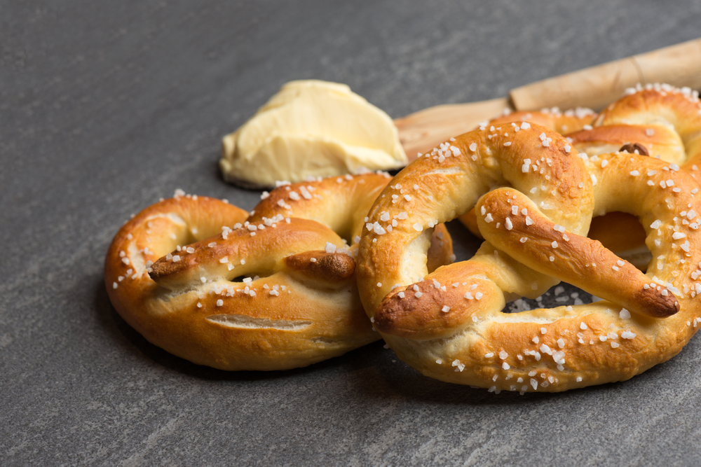 homemade soft pretzels