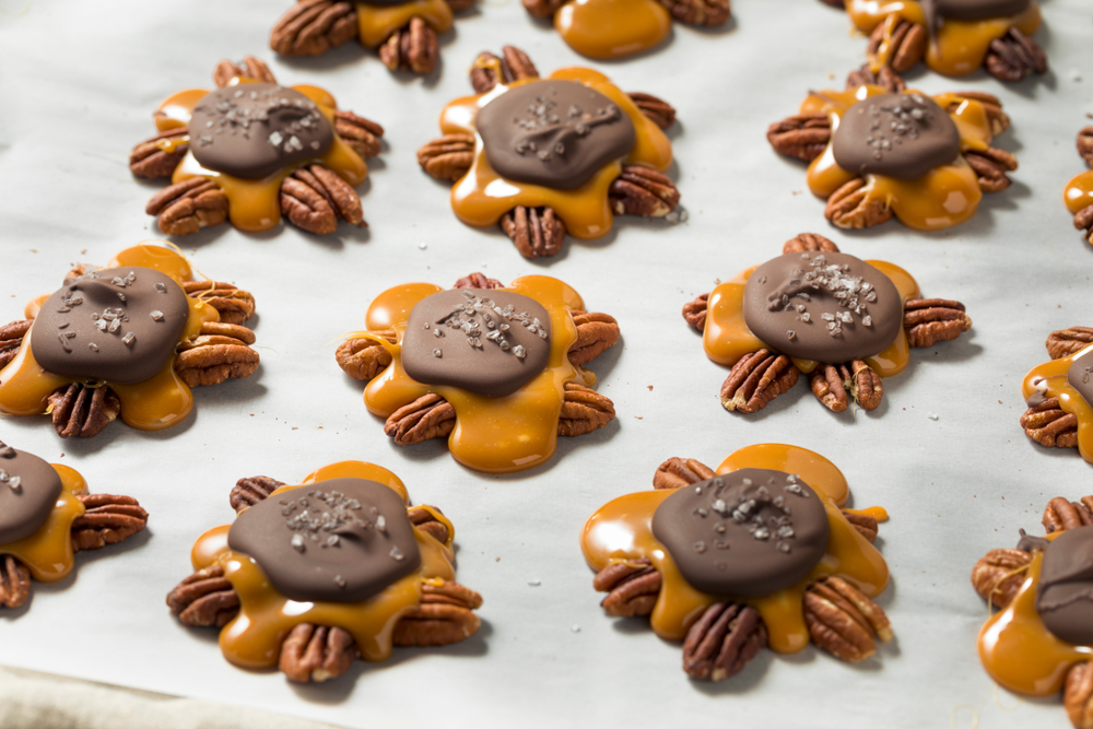 chocolate caramel turtles