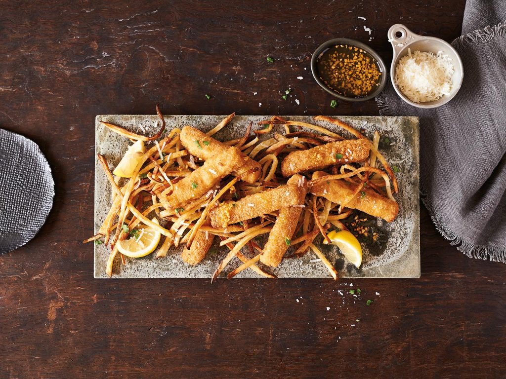 GARLICKY ULTIMATE FISH STICKSâ„¢ AND FRITES