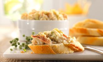 Buttery Crab & Artichoke Dip