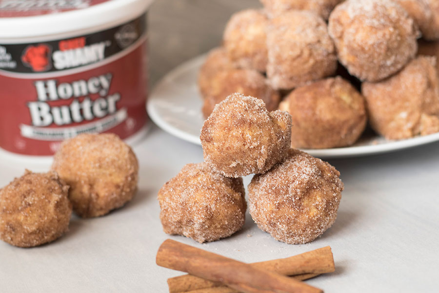 Baked Cinnamon Doughnut Holes