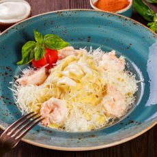 Creamy Shrimp Tortellini Skille