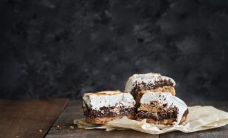 s'mores peanut butter brownies