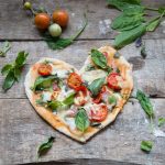 heart pizza