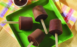 Simple Pudding Pops
