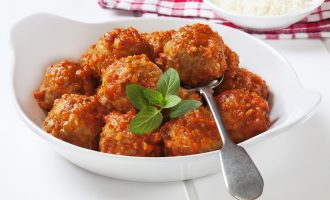 Turkey Meatballs in Tomato Sauce